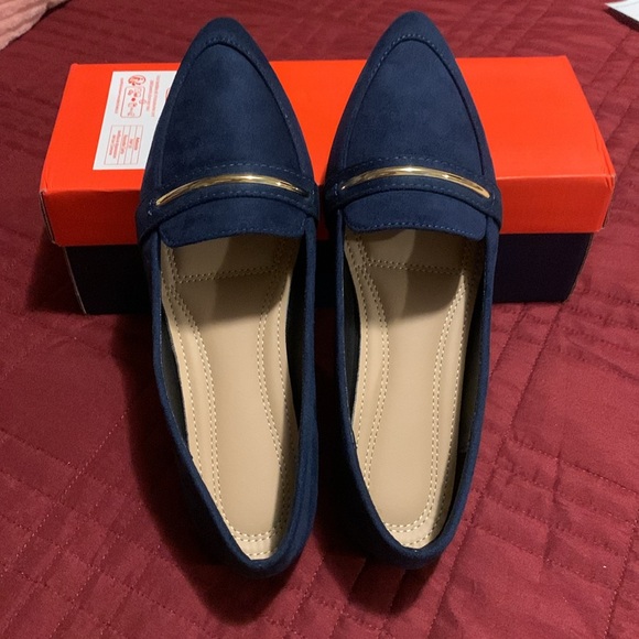 NIB Woman’s Size 40 (US 9.5) Navy Blue Suede Flats - Picture 4 of 4